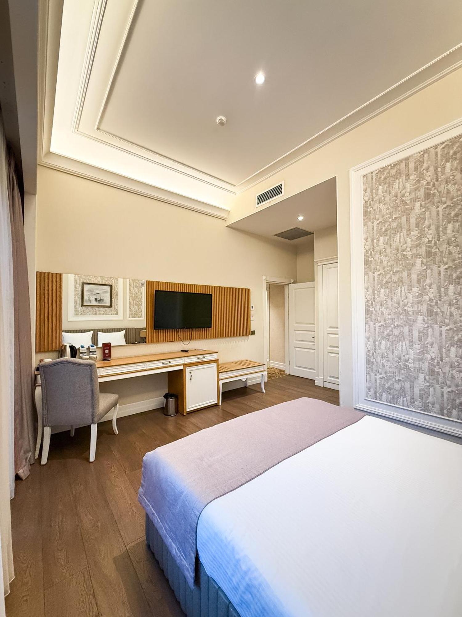 Theatrum Отель 5*