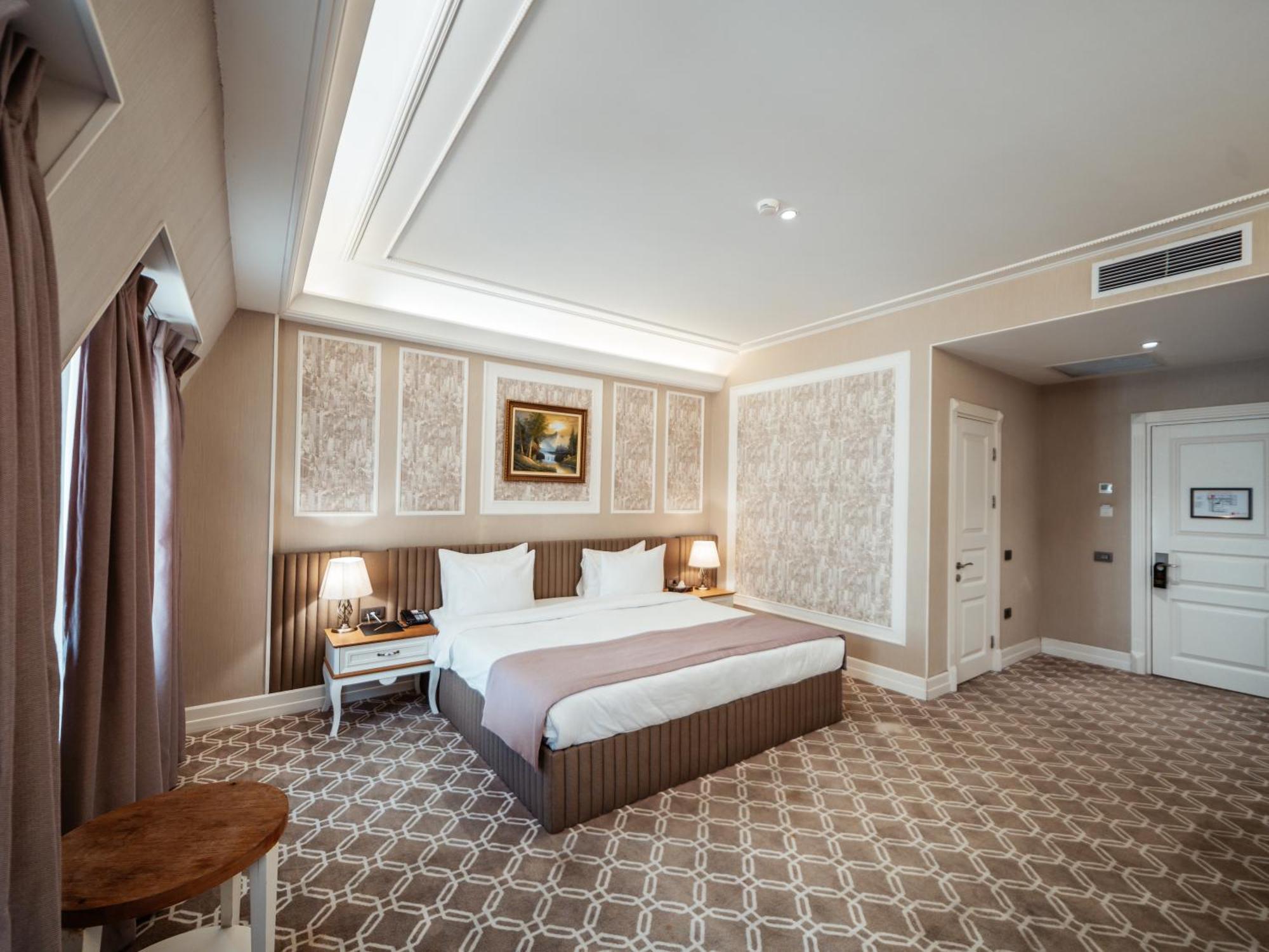 Theatrum Hotel Baku