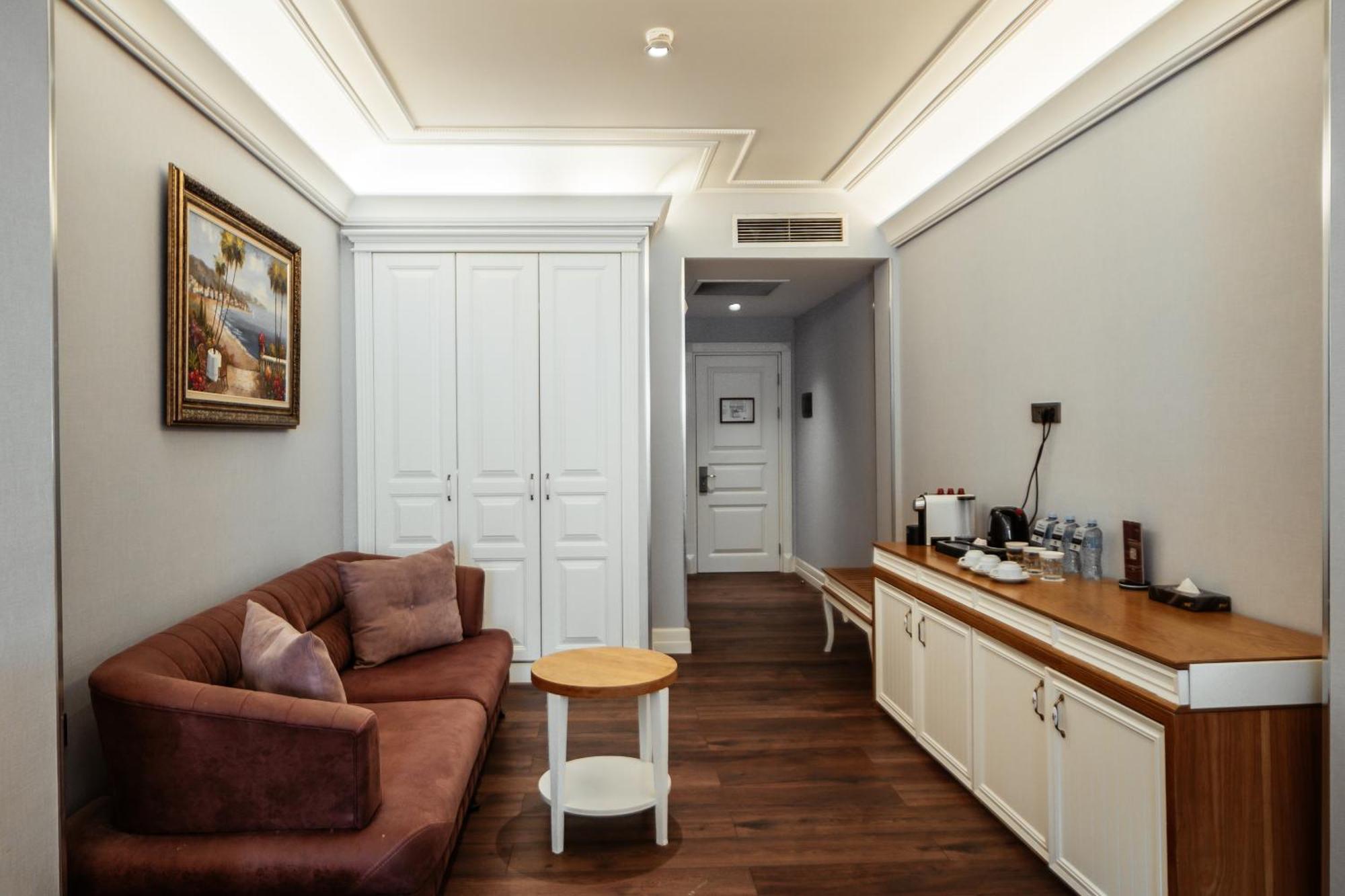 Hotel Theatrum 5*