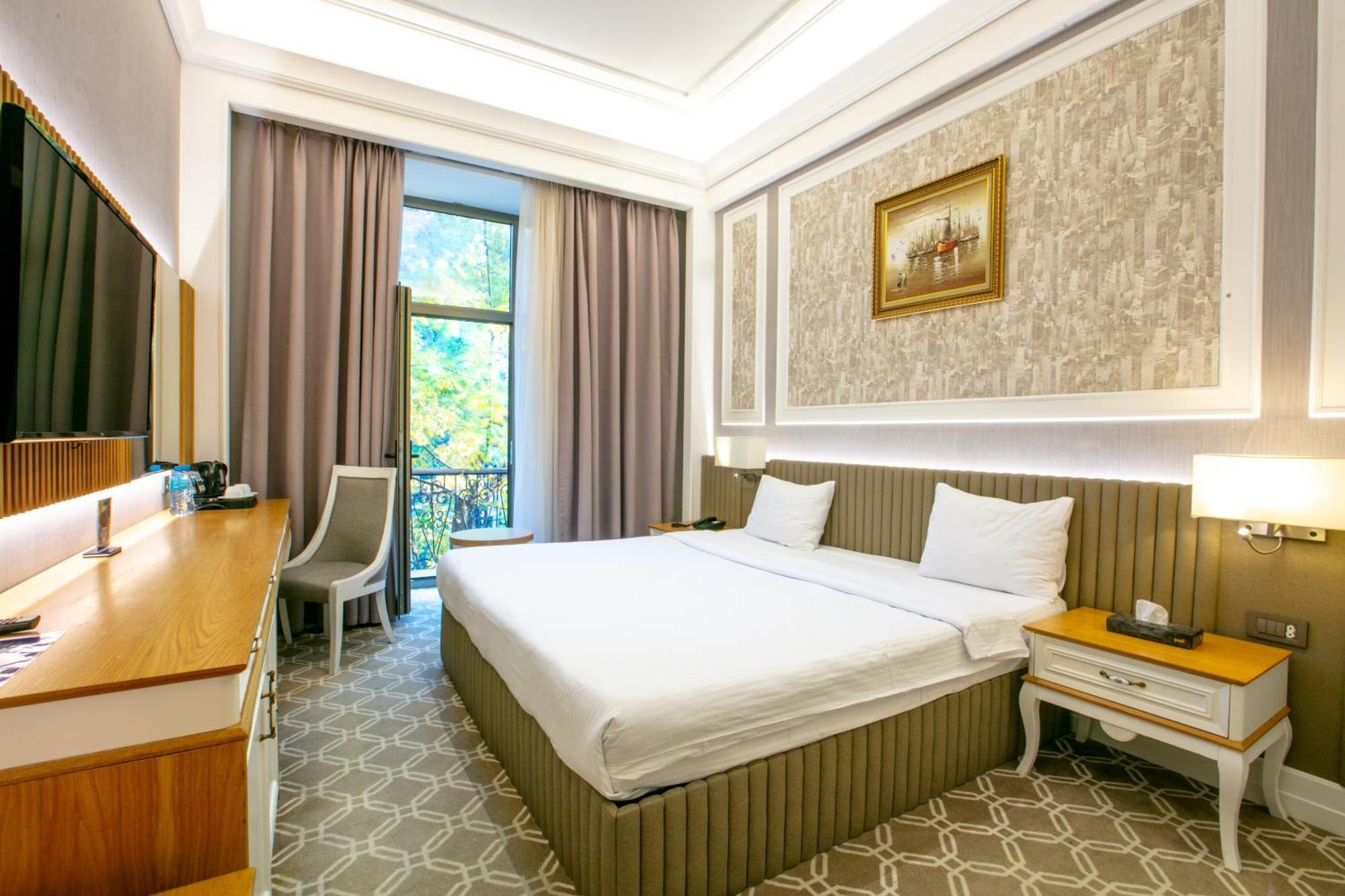 Theatrum Hotel Baku