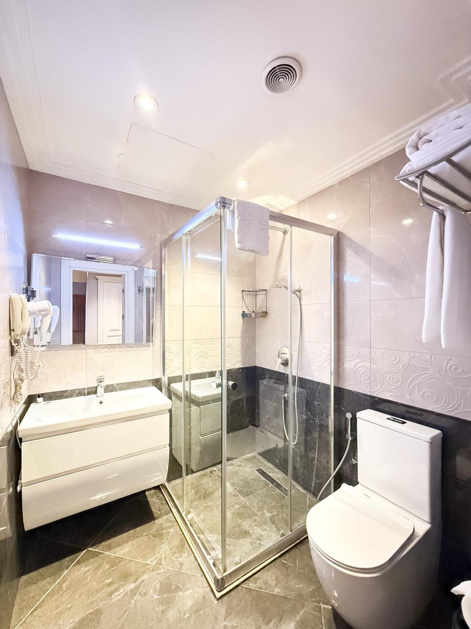 Theatrum Hotel 5*