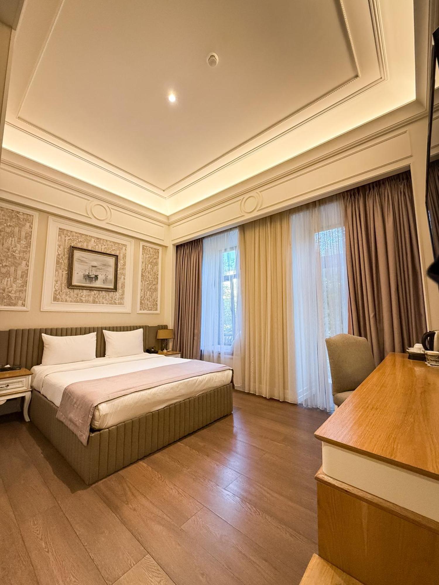 Theatrum Hotel
